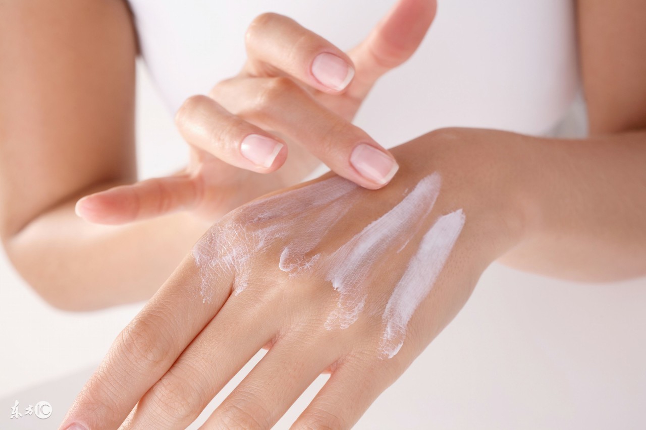 冬天手开裂怎么办擦凡士林有用吗,冬天手开裂怎么办买啥护手霜