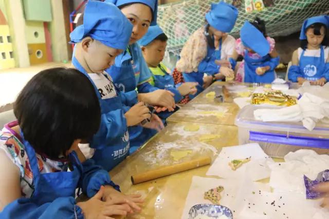 常州恐龙园穿越侏罗纪快速通道,常州恐龙度假酒店附近有什么