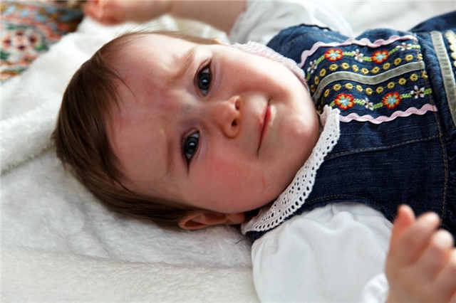 6岁男孩太黏父母怎么办,孩子粘父母怎么回事