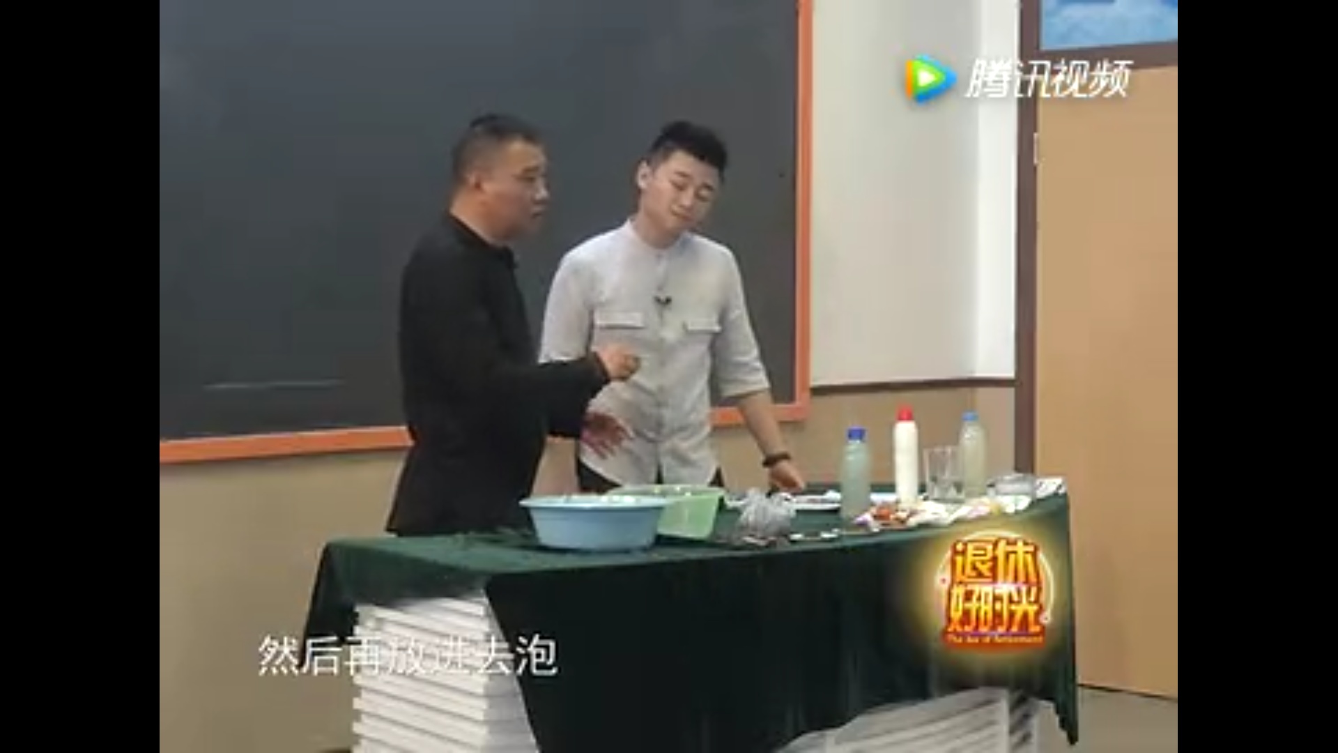 衣服发霉怎么洗掉霉斑汗斑,衣服汗斑霉斑怎么去除