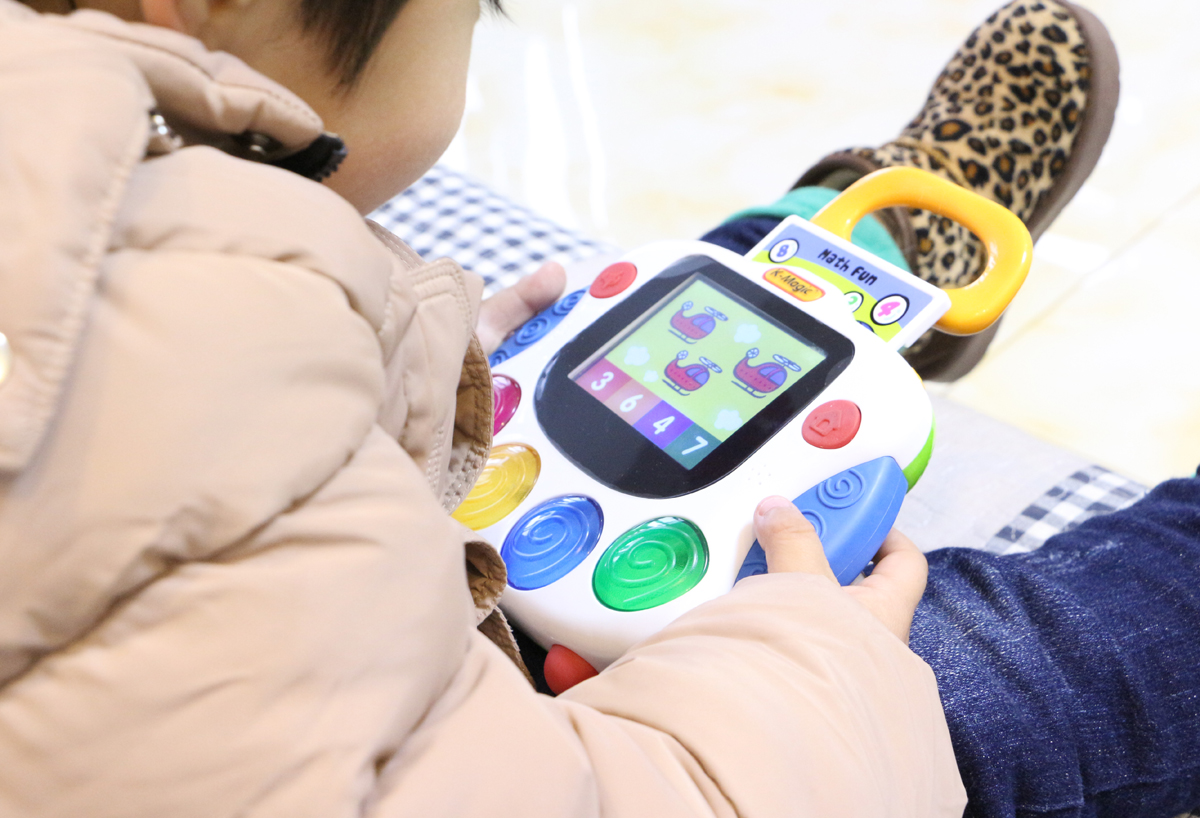 不知道怎么陪2岁宝宝玩,不知道怎么陪七个月宝宝玩