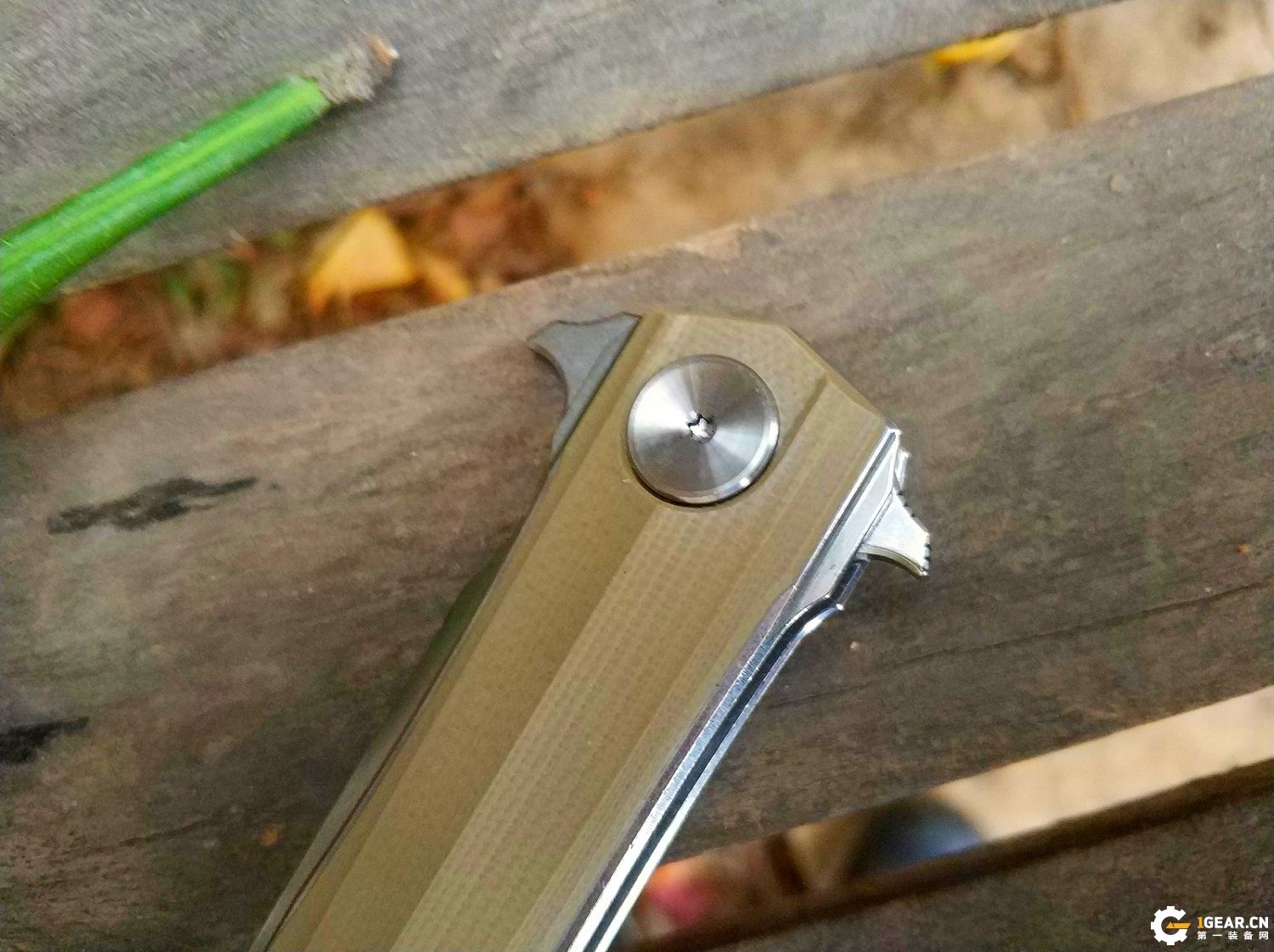 有没有一款双刃刀具，既是*刀折**，又能兼具捅刺和切削的优点呢？