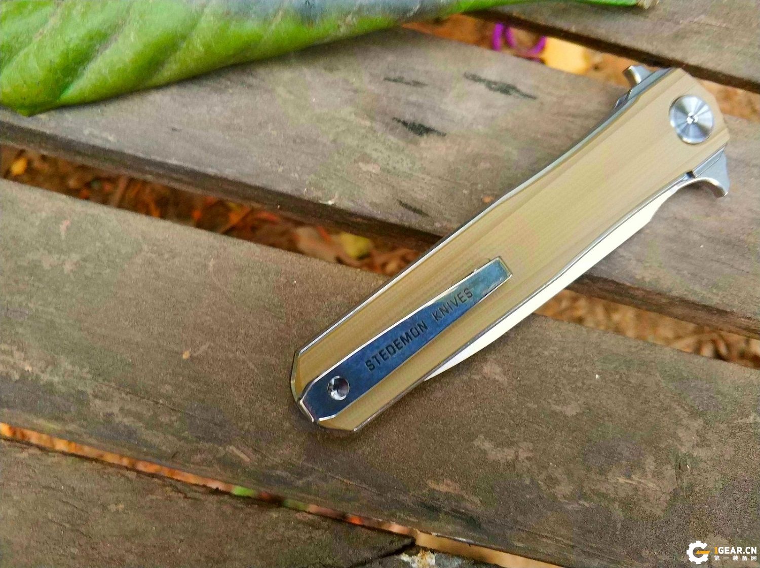 有没有一款双刃刀具，既是*刀折**，又能兼具捅刺和切削的优点呢？