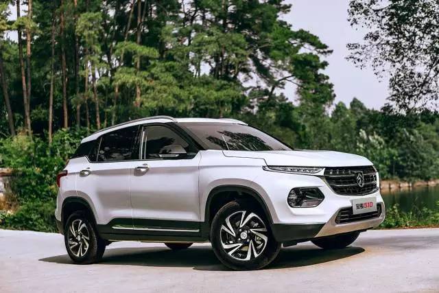 宝骏510车钥匙没电怎么开门视频,宝骏510遥控钥匙没电了怎么启动车