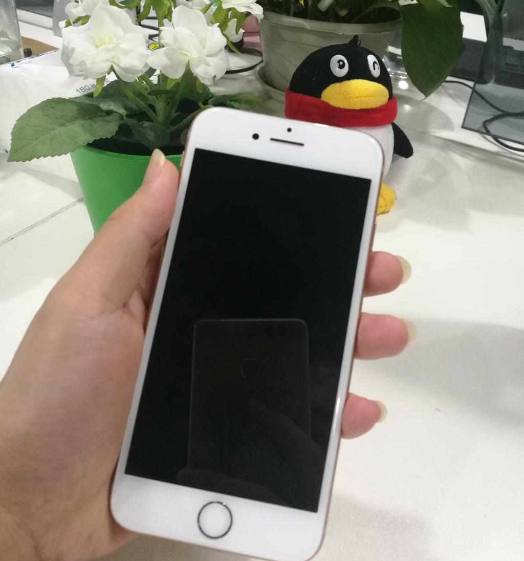 iPhone8真实详细测评，这会是乔布斯喜欢的iPhone？