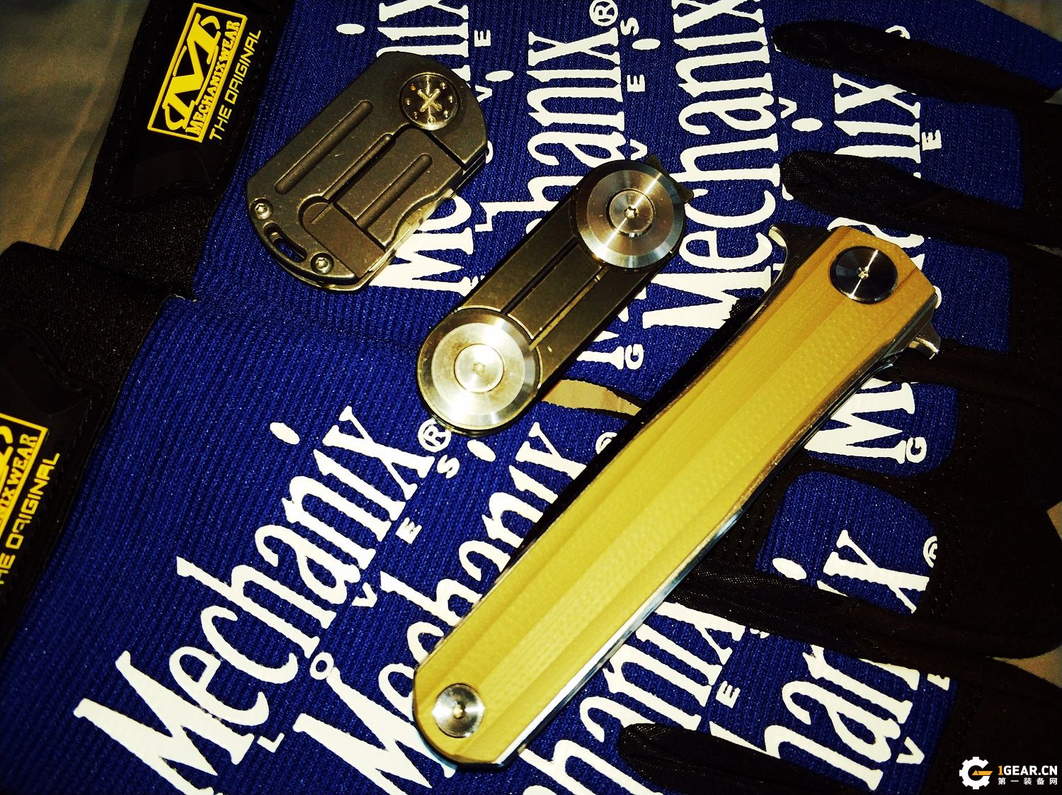 有没有一款双刃刀具，既是*刀折**，又能兼具捅刺和切削的优点呢？