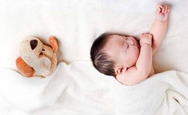 新生婴儿睡眠差怎么改善,新生婴儿睡眠时间太长