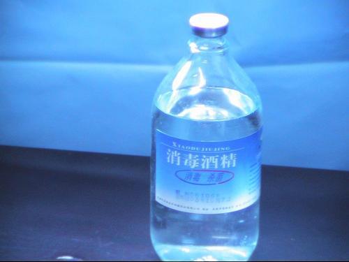 衣服有污渍怎么洗掉小妙招,衣服果汁污渍清洗小妙招