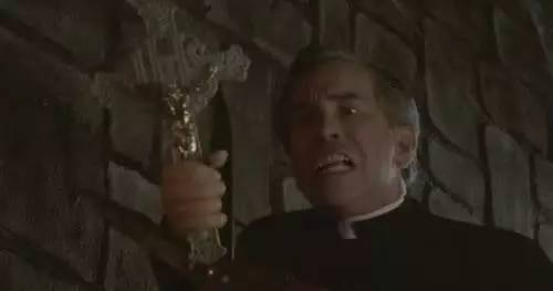 夭寿啊，章鱼上岸进化触手怪凌辱美少女啦！还好有dick警官~