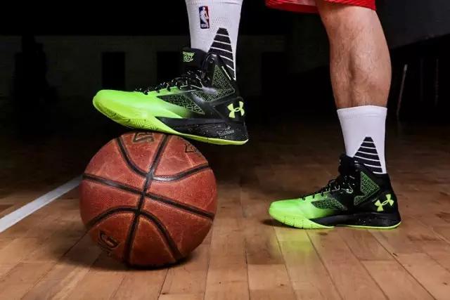 穆迪同款鞋子,穆迪粉色鞋子