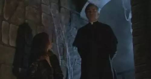 夭寿啊，章鱼上岸进化触手怪凌辱美少女啦！还好有dick警官~