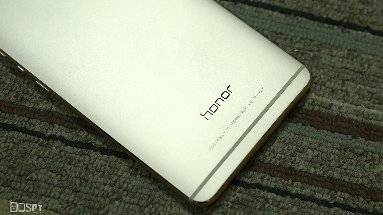 荣耀v8屏幕高配和低配,荣耀v8pro12.1英寸测评