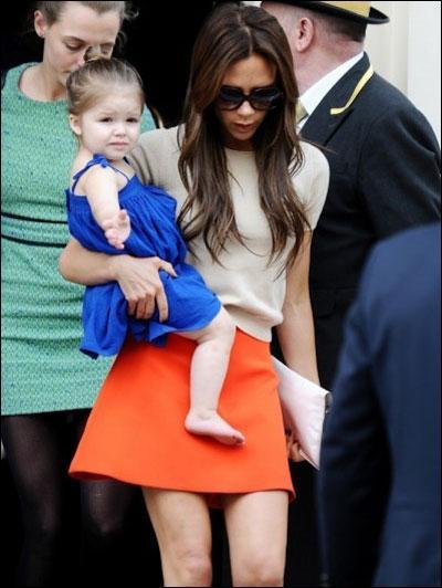 全智贤穿衣特别电视剧片段,杨幂隔空撞衫韩国女神全智贤