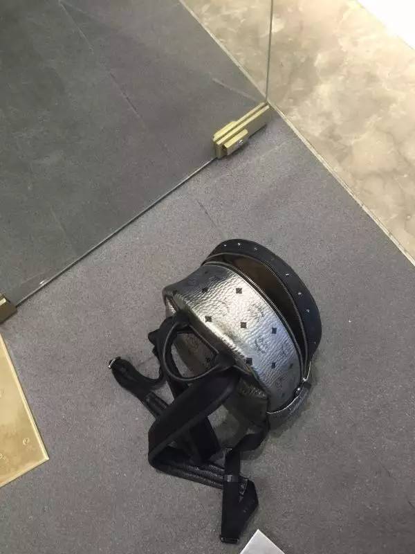 奢侈品店lv包,专柜购买的lv包