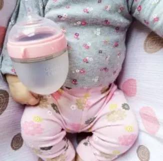 奶粉稍微冲稀一点对宝宝有危害吗,冲奶冲稀了怎么办