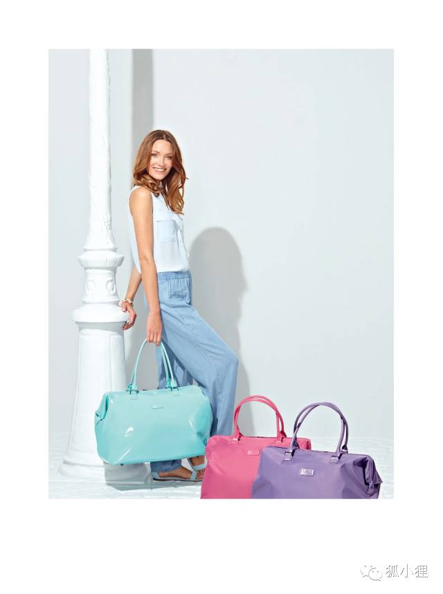 来，跟着时尚编辑们学习如何Vogue的旅行