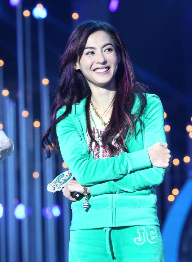 适合女生穿的丑单品,99%的女生都会犯的护肤错误