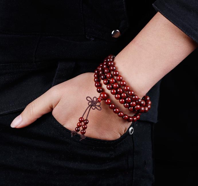 小叶紫檀佛珠大小的讲究,小叶紫檀佩戴讲究