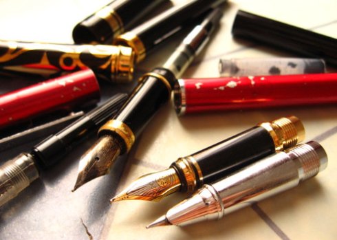 钢笔的几种类型长什么样子,钢笔分几种类型钢笔