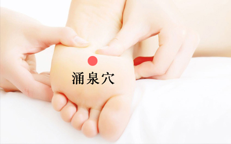 不想老年痴呆请做好这三件事,老年人不想吃饭按摩哪些穴位好