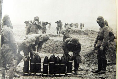 刘湘建“化学军”秘闻，他们生产的毒气弹比狗屎都臭，假得丢人