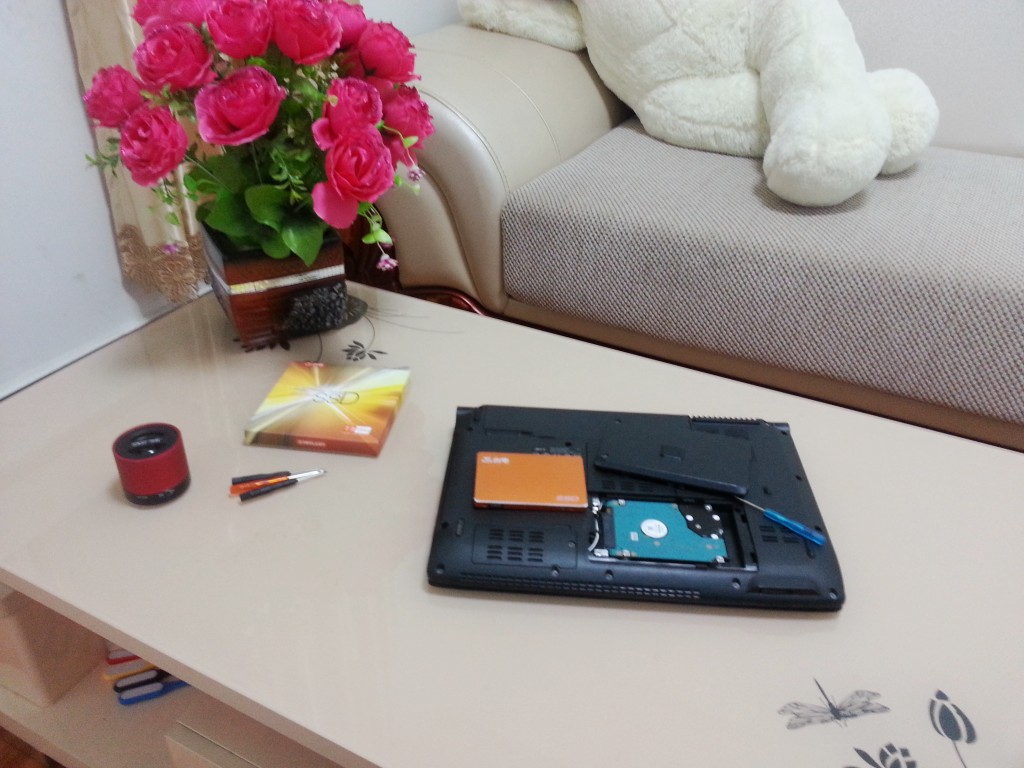 台电t3,台电320g固态硬盘跑分