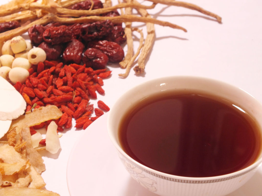 快要发烧了浑身燥热怎么办,夏天发烧无药怎么办