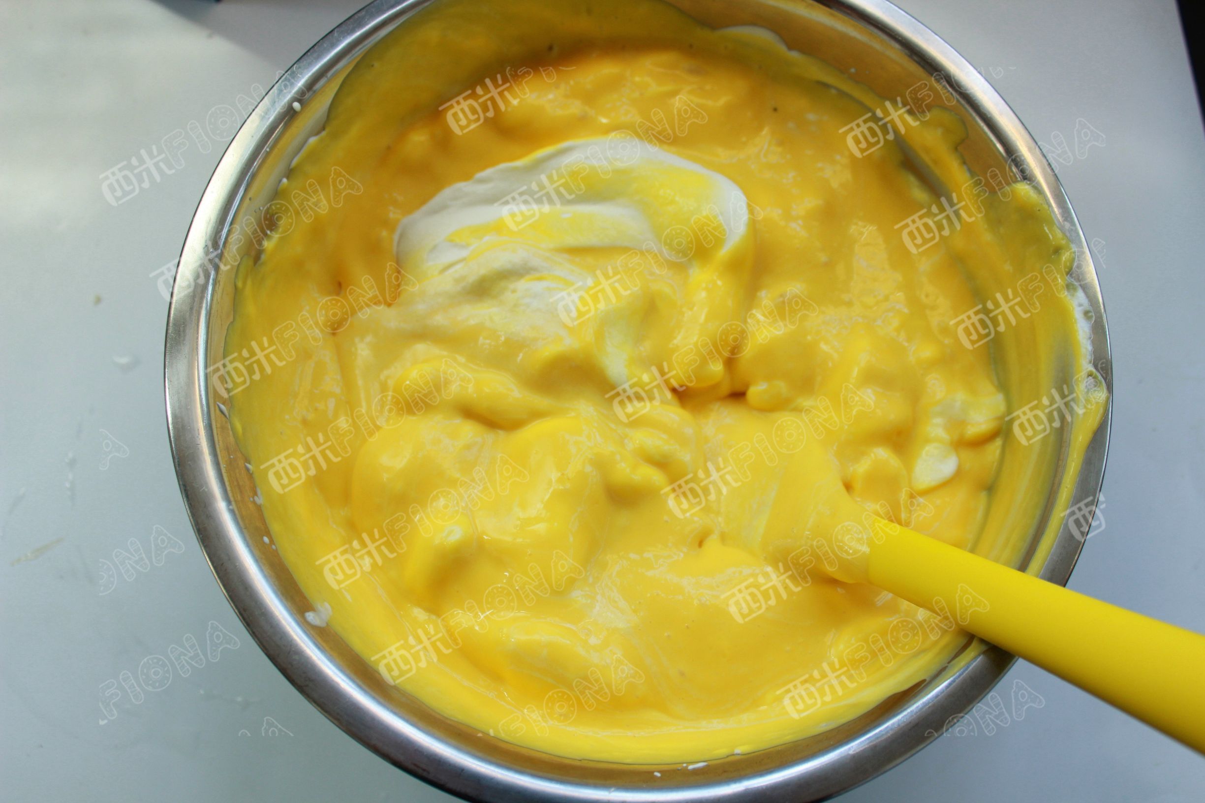 在家用小烤箱做蛋糕最简单的方法,如何不用烤箱做蛋糕最简单的方法