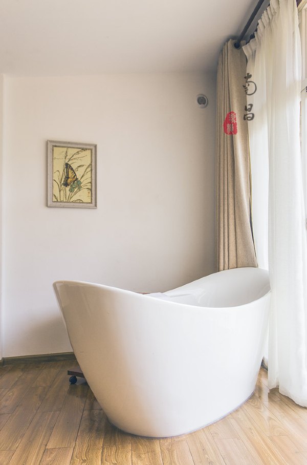 养在深闺里无人知,养在深闺无人识全文