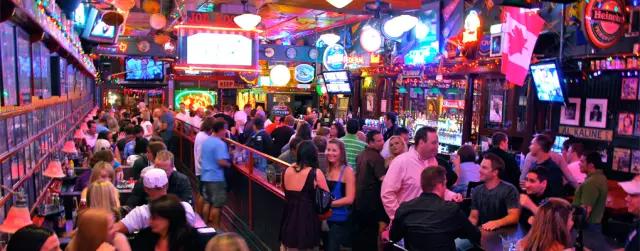 加拿大国际学校美食,加拿大校园美食