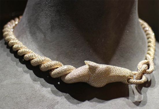 年味渐消的中国红,春节送礼中国红