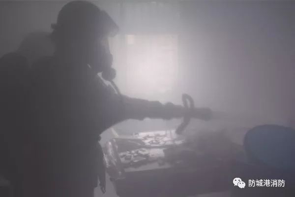 小孩玩火引发火灾的经验教训,小孩玩蜡烛引发火灾如何解说