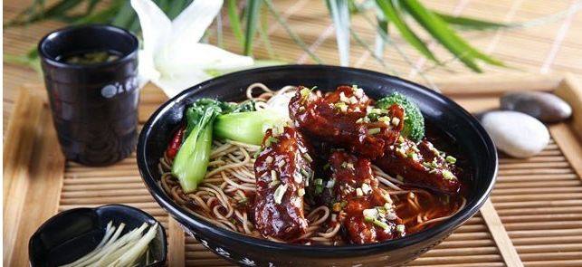 走街串巷，还是带你来吃几样镇江的骨灰级小吃吧！