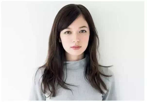 刘海好看的秘诀在这里,刘海长了怎么打理不用直发棒