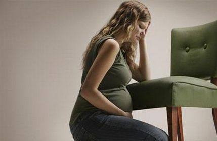 怀孕期间失眠应该怎么治疗呢,孕妇中早期失眠对胎儿有什么影响