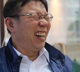 腾讯浏览器广告清除,腾讯输了