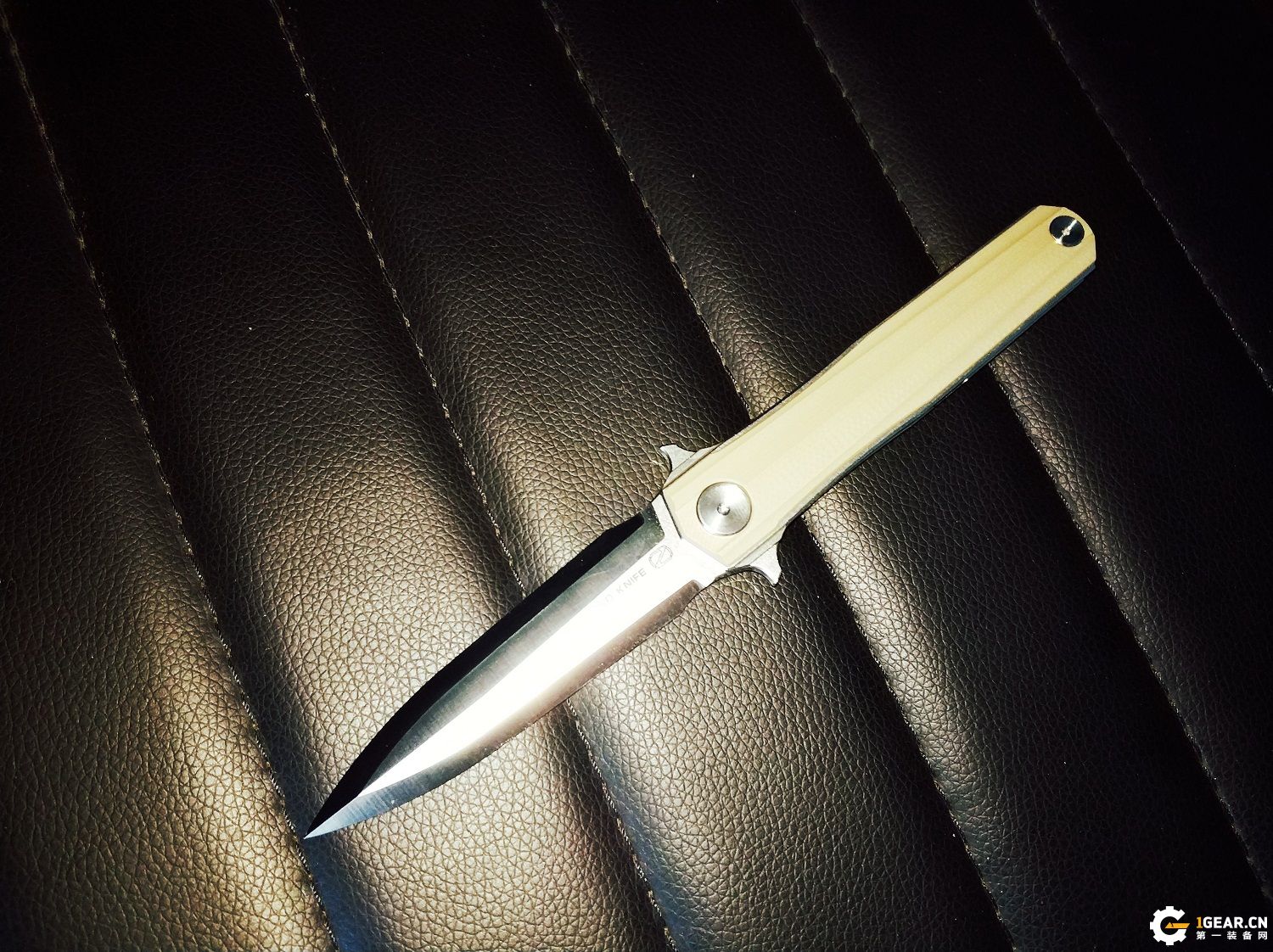 有没有一款双刃刀具，既是*刀折**，又能兼具捅刺和切削的优点呢？