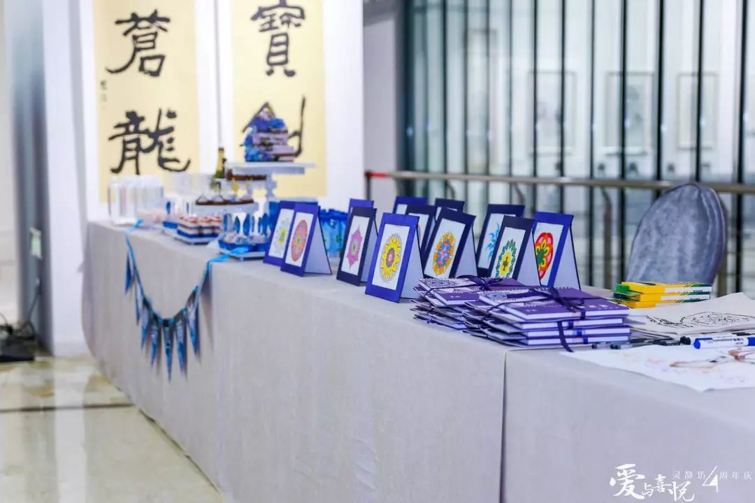 比起旅行青蛙，这位80后美女疗愈师更能治愈人心