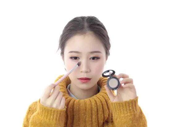 过年千万别化这样的妆,新手过年化什么妆