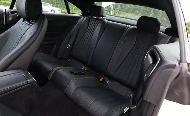 2018款奔驰e200价格多少,2022款奔驰e200值得入手吗