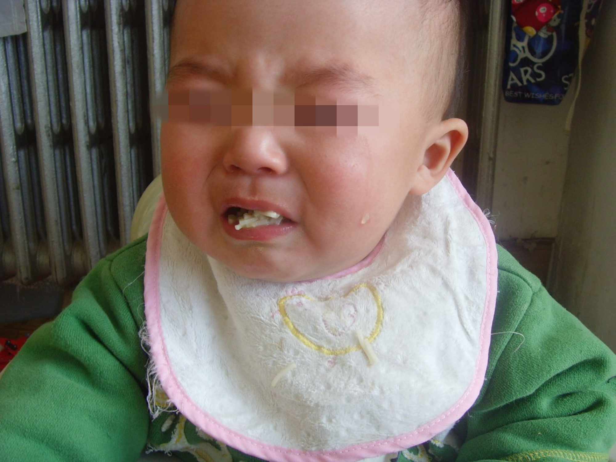 宝宝流鼻涕需要干预吗,宝宝流鼻涕家长关注保暖