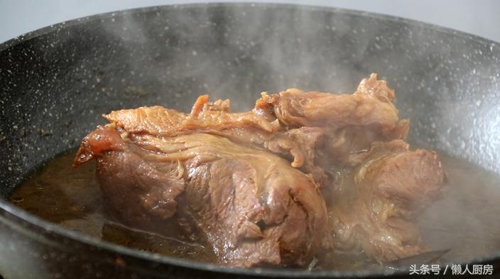 自己在家做酱牛肉怎么做最好吃,过年在家酱牛肉做法简单