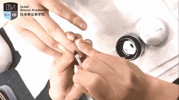 美甲灯会把脸照黑吗,美甲灯会把脸照出斑吗