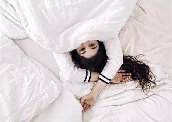 总是感觉困是怎么了图,总是觉得自己困