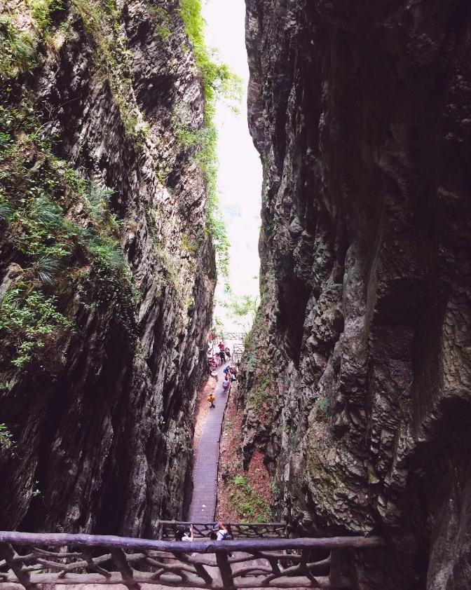 湖南张家界玻璃桥大峡谷,张家界天门山栈道和大峡谷玻璃桥