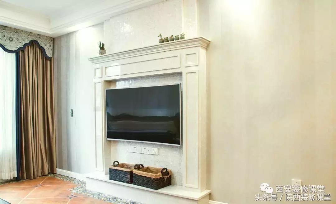 电视墙有门怎么处理,电视墙有门怎么办好