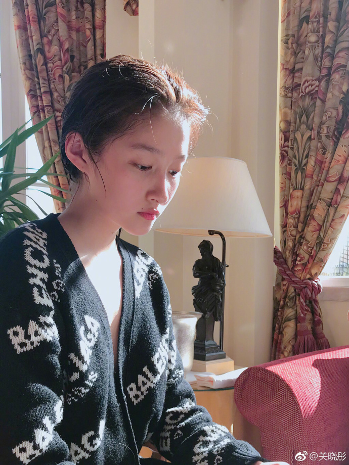 关晓彤欧阳娜娜美图,唐嫣关晓彤素颜谁的颜值依旧在线