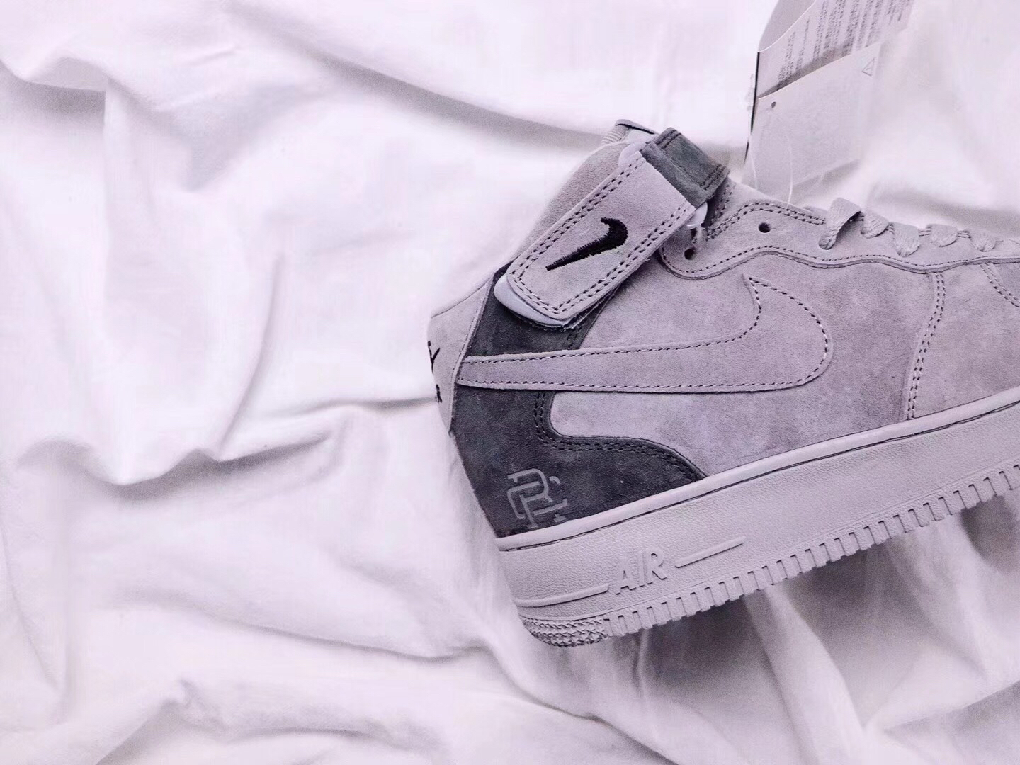 耐克af1灰白色穿搭,耐克af1灰女款高帮搭配