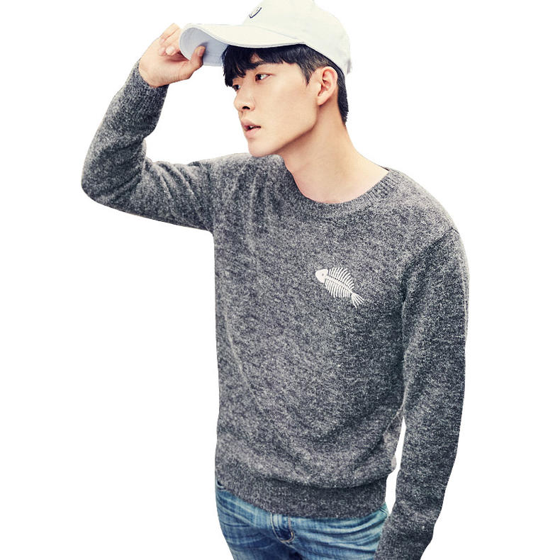 小脚牛仔裤帅气到爆,黑色小脚裤酷帅穿搭