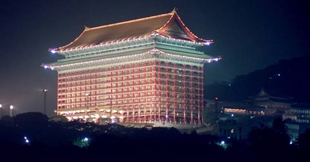 别不服，这部9.1分的佳作告诉你，爱吃就是好色